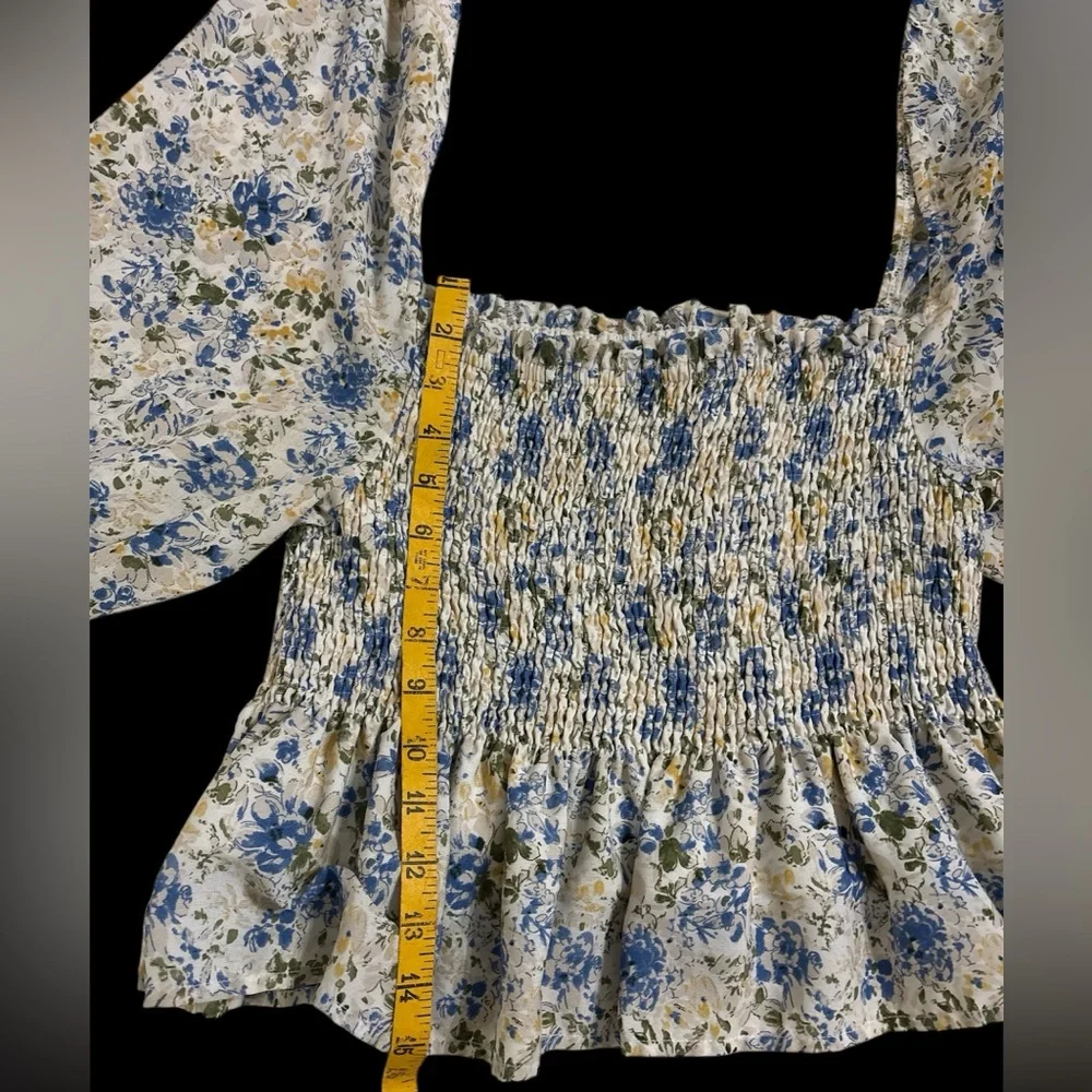 Anthropologie En Saison floral smocked puff balloon sleeve blouse cottage blue L